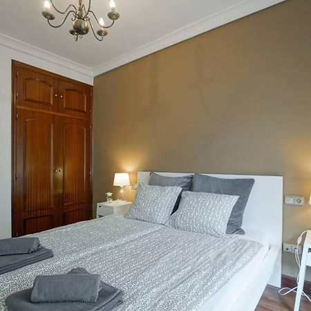 Amplio Apartamento En Gros Con Parking Privado Сан-Себастьян Екстер'єр фото